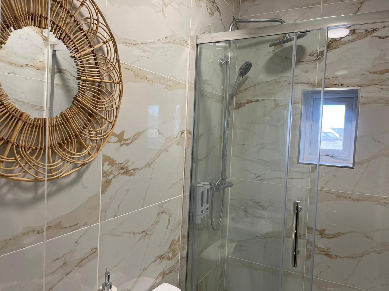 Apartamento Affordably Elegant Close To Coop Live, Etihad Stadium And Centre *
