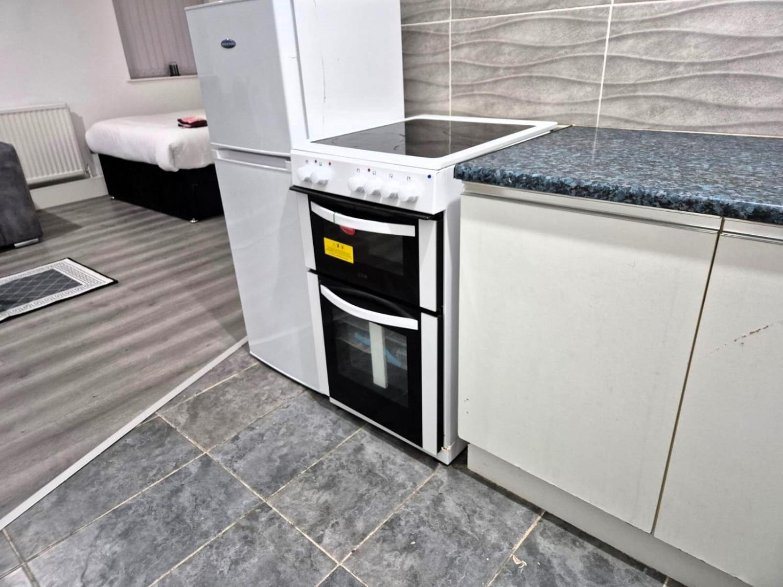 Affordably Elegant Close To Coop Live, Etihad Stadium And Centre Apartamento