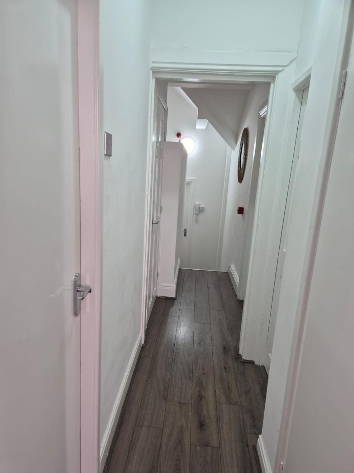 Affordably Elegant Close To Coop Live, Etihad Stadium And Centre Apartamento